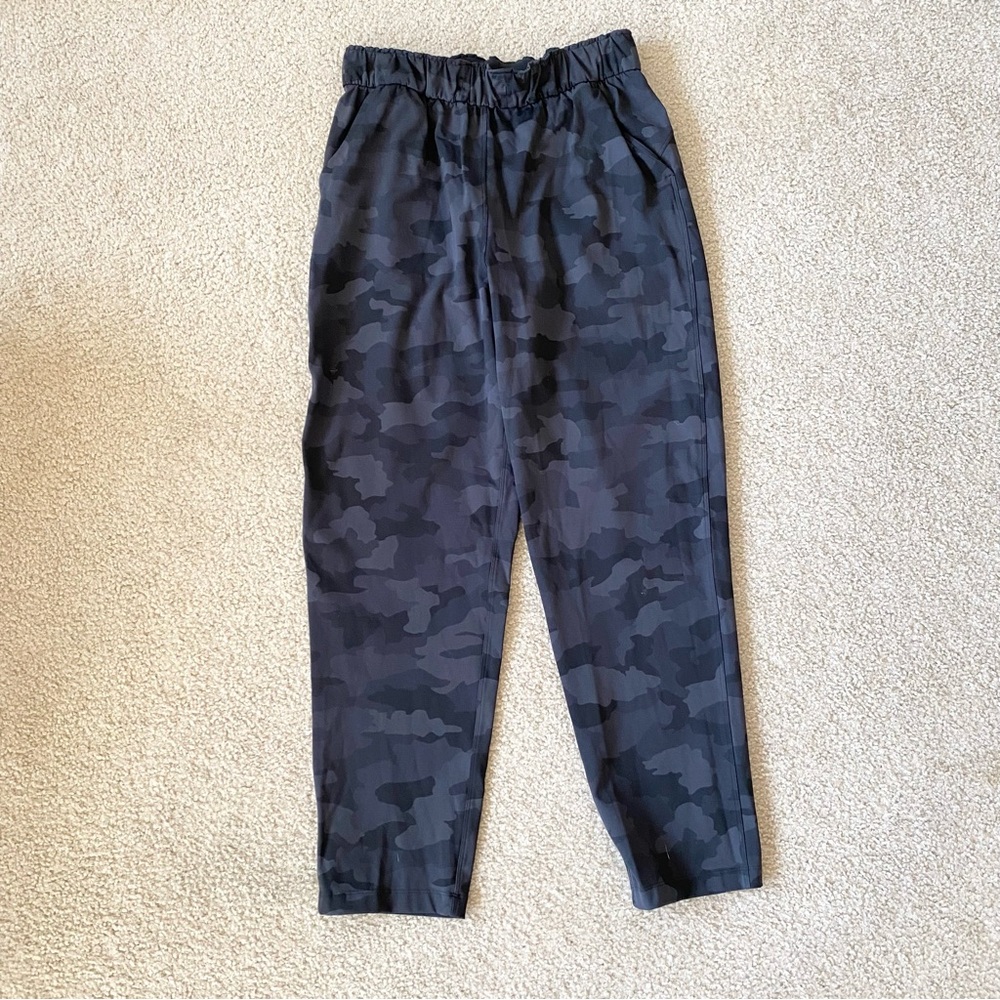 Lululemon Keep Moving 7/8 Incognito Camo Luxtreme Pants